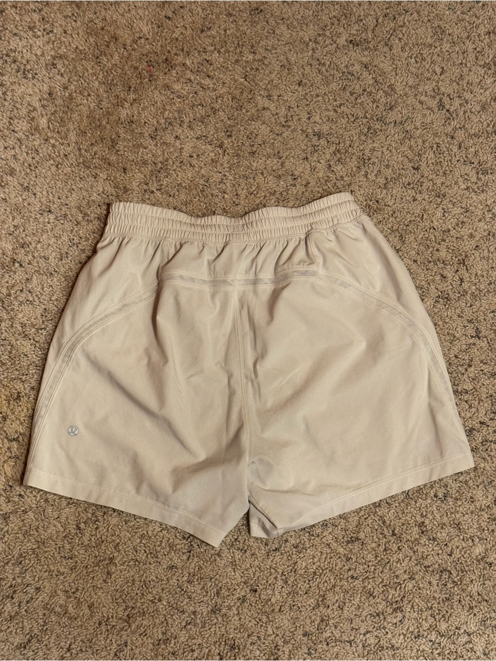 Lululemon Men's Pace Breaker Linerless Short 5" White/Cream Size Small